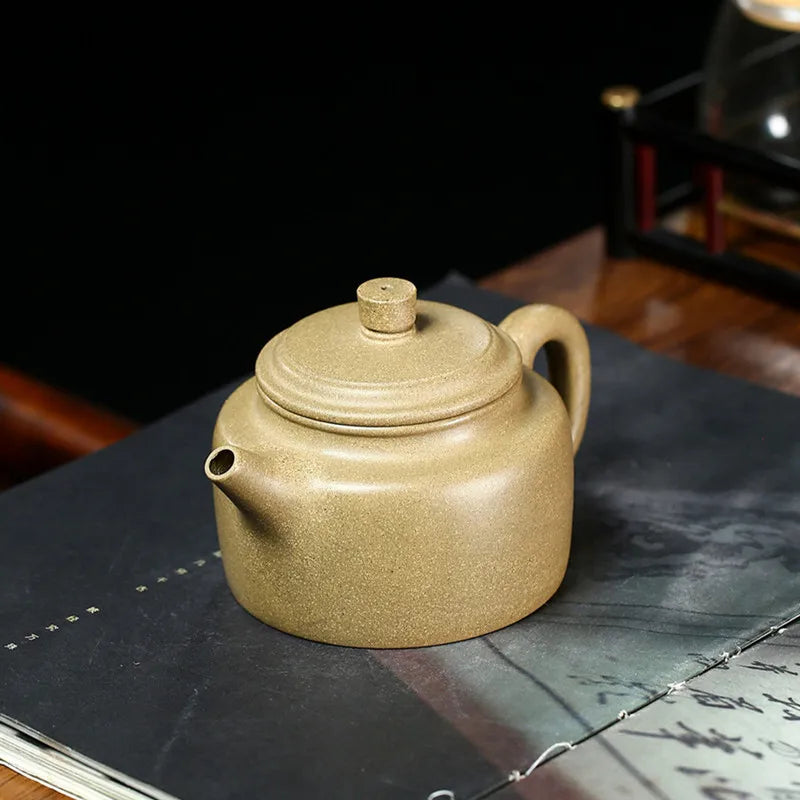 210ml Chinese Yixing Purple Clay Teapots Famous Artists Handmade Tea Pot Raw Ore Green Sand Section Mud Kettle Zisha Tea Set