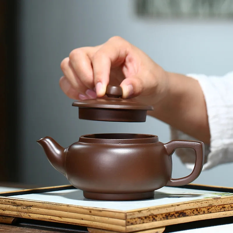 220cc Yixing Purple Clay Small Tea Set Include 1 Pot4 Cups Xishi Pot  Ceremony zisha Ceramic Pottery Teacup china Kung Fu Tea