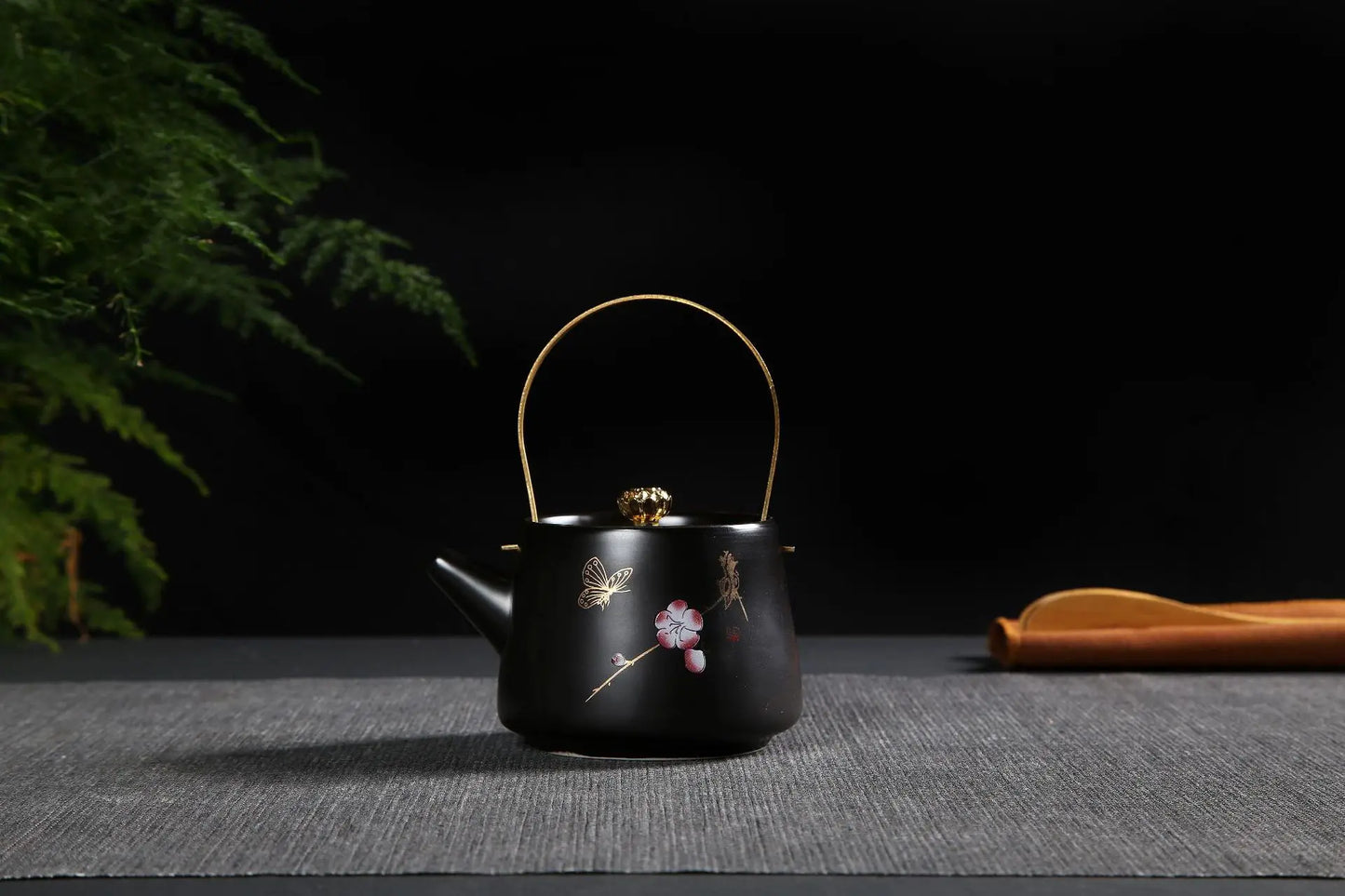 230ml Chinese Style Solid Color Printed Ceramic Matte Handle Teapot with Lid, Festive Party, Business Characteristic Gift