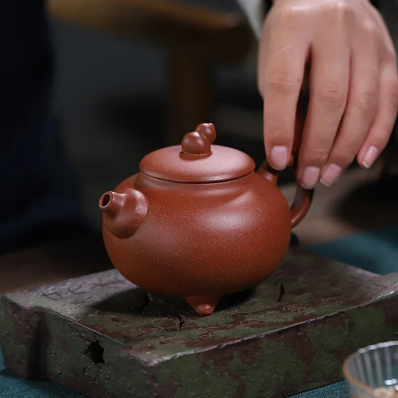 230ml Chinese Yixing Purple Clay Teapots Kettle Famous Artists Handmade Gourd Triangular Shape Tea Pot Raw Ore Zisha Tea Set