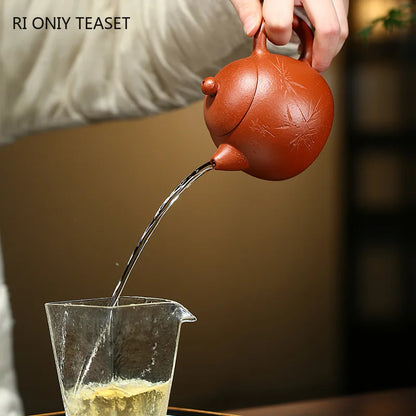 230ml Chinese Yixing Purple Clay Teapots Master Handmade Dragon Egg Tea Pot Hand Carved Bamboo Leaf Kettle Zisha Tea Set