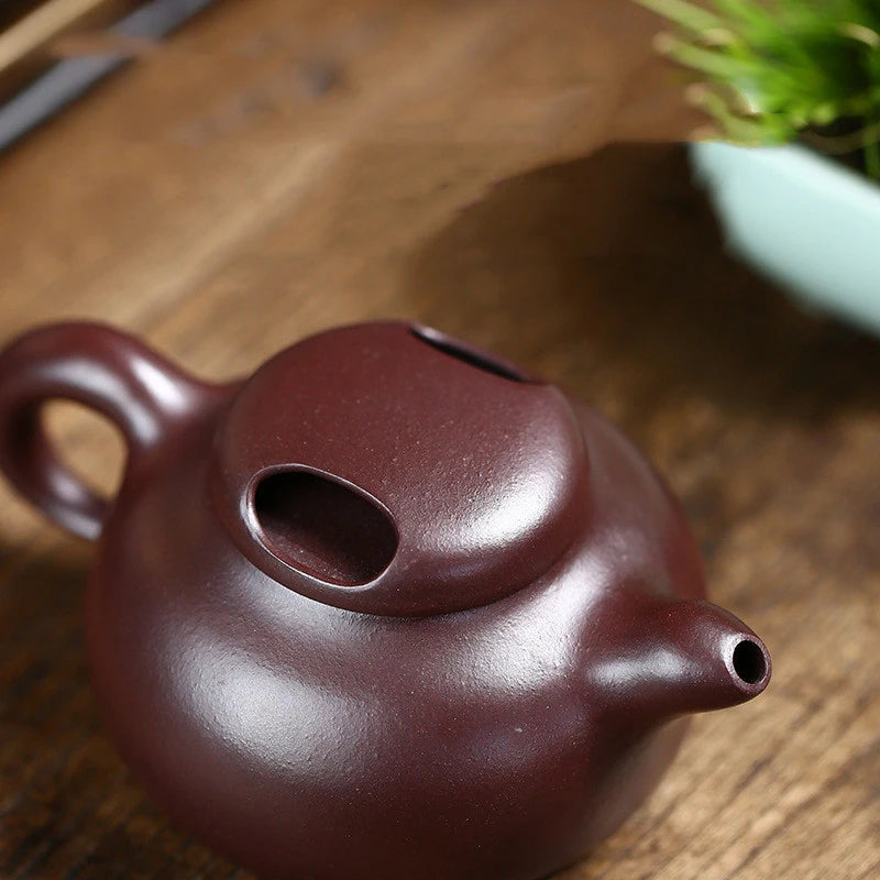 240ml Yixing High-end Purple Clay Teapots Famous Handmade Tea Pot Raw Ore Zhu Mud Kettle Chinese Zisha Tea Set Collection Gifts