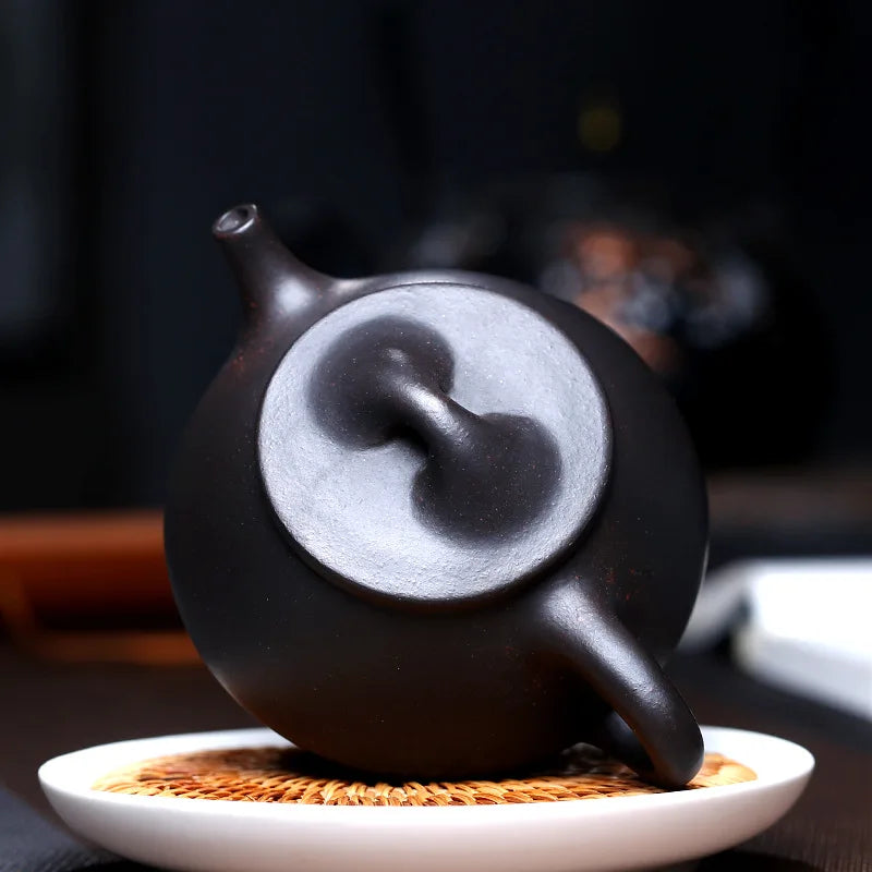 240ml Yixing Purple Clay Teapot Famous Artists Hand-painted Plum Blossom Tea Pot Raw Ore Purple Mud Kettle Chinese Zisha Tea Set