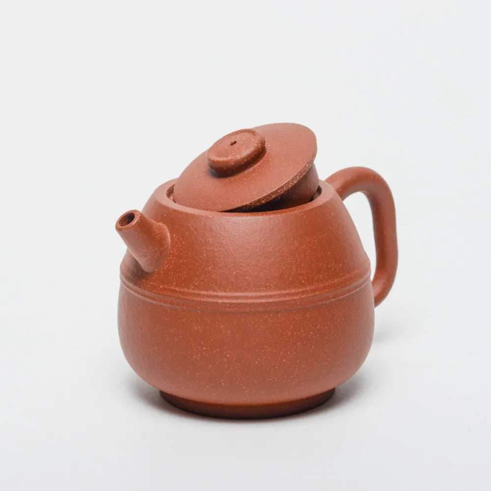 240ml Yixing Zisha Teapot Original Mine Downhill Mud Is Famous Its Hand-made Line Round Pot Teapot Black Tea Jinjunmei Tea Set