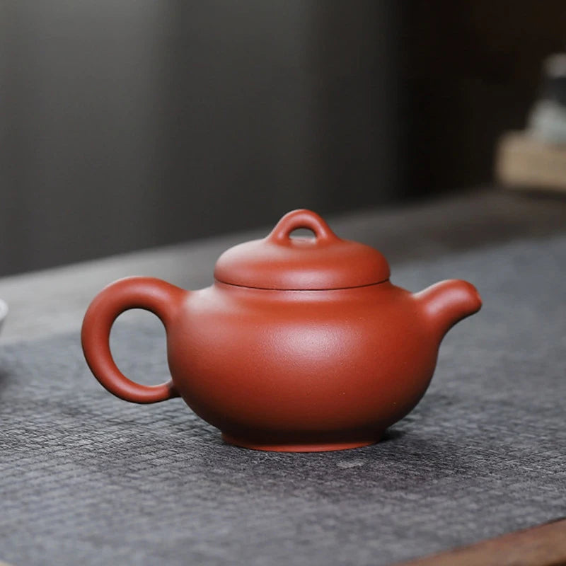 250ml Chinese Yixing High-end Raw Ore Purple Clay Teapots Famous Artists Handmade Tea Pot Beauty Kettle Zisha Tea Set Collection