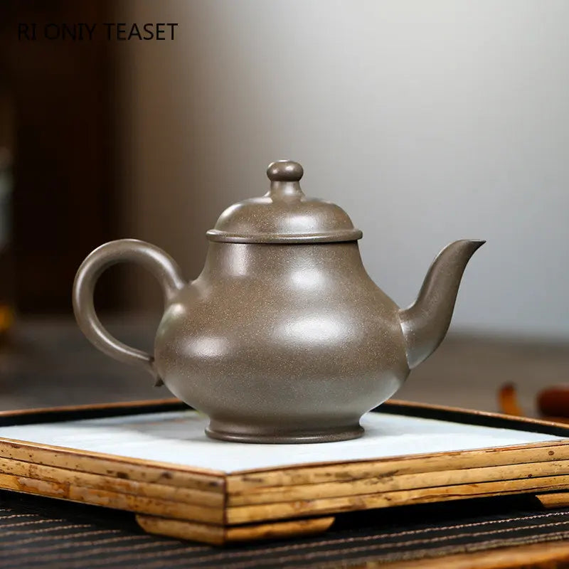 250ml Chinese Yixing Purple Clay Teapots Famous Handmade Tea Pot Raw Ore Section Mud Beauty Kettle Authentic Zisha Tea Set