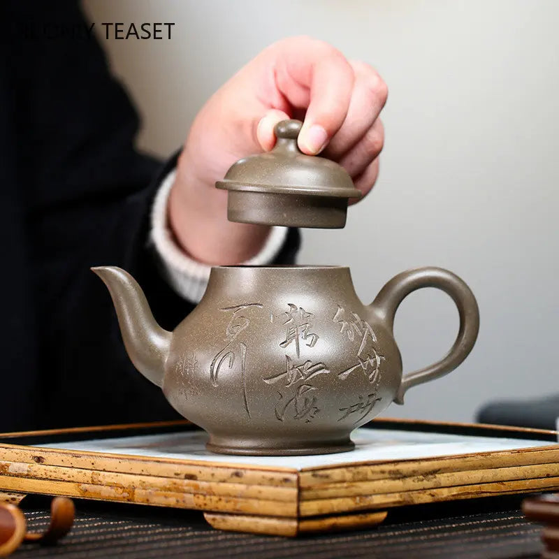 250ml Chinese Yixing Purple Clay Teapots Famous Handmade Tea Pot Raw Ore Section Mud Beauty Kettle Authentic Zisha Tea Set