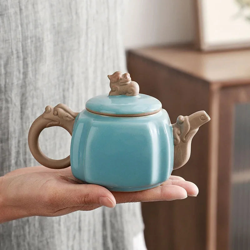 250ml Retro Ru Kiln Ceramic Teapot Chiense Pixiu Pot Tea Making Kettle with Stainless Steel Filter Kung Fu Teaware Collection