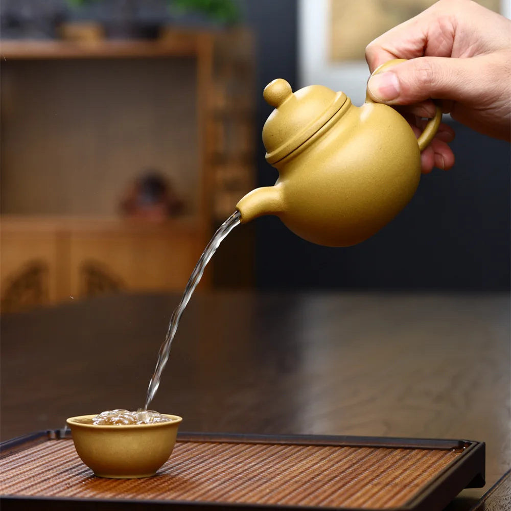 260ml Chinese Yixing Purple Clay Tea Pot Creative Teapot Handmade Beauty Kettle Raw Ore Section Mud Zisha Tea Set