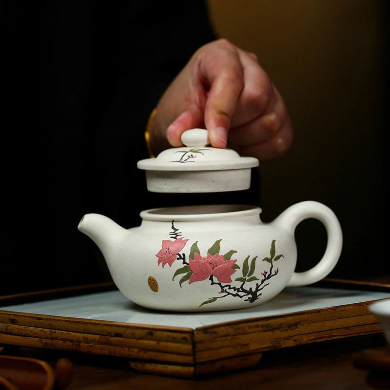 260ml Yixing Purple Clay Teapots Famous Handmade Antique Tea Pot Raw Ore White Section Mud Kettle Chinese High-end Zisha Tea Set