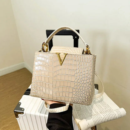 27*19*11cm Luxury Women's Shoulder Bags Designer Backpack Crossbody Shoulder Purses Handbag Women Clutch Travel tote Bag