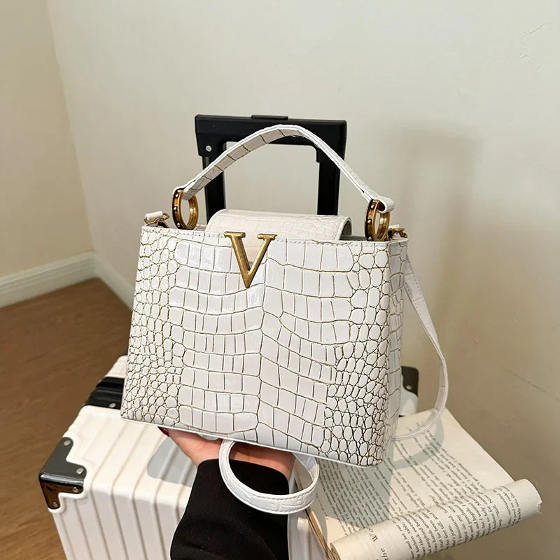 27*19*11cm Luxury Women's Shoulder Bags Designer Backpack Crossbody Shoulder Purses Handbag Women Clutch Travel tote Bag