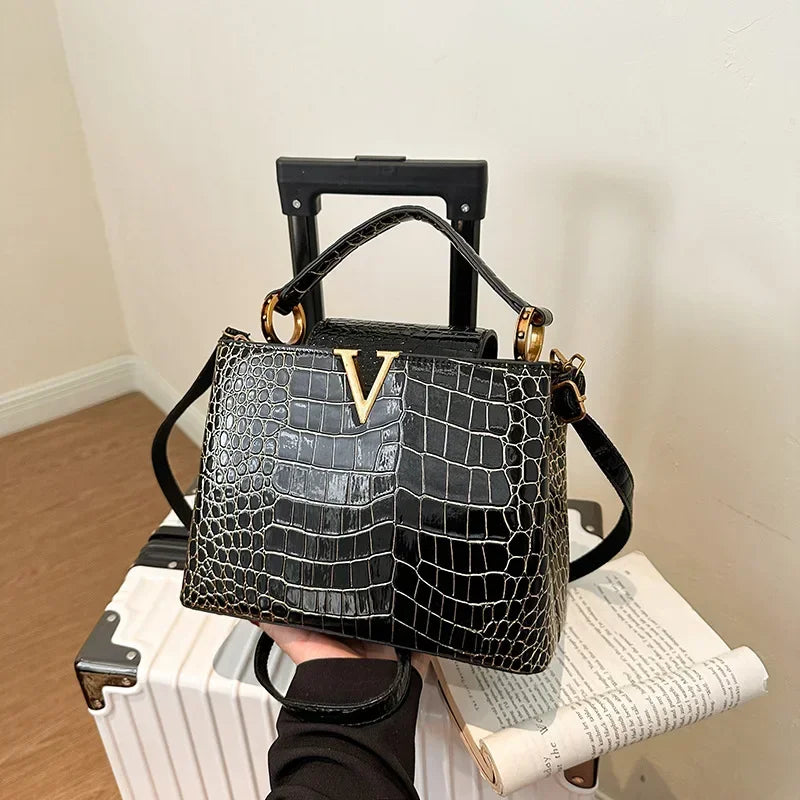 27*19*11cm Luxury Women's Shoulder Bags Designer Backpack Crossbody Shoulder Purses Handbag Women Clutch Travel tote Bag
