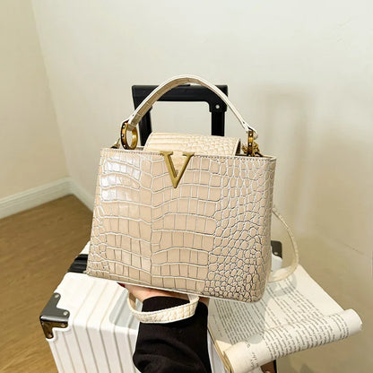 27*19*11cm Luxury Women's Shoulder Bags Designer Backpack Crossbody Shoulder Purses Handbag Women Clutch Travel tote Bag