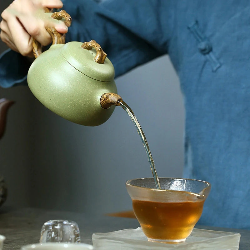 280ml Authentic Yixing Purple Clay Teapots Famous Artists Handmade Tea Pot Raw Ore Bean Green Sand Kettle Chinese Zisha Tea Set