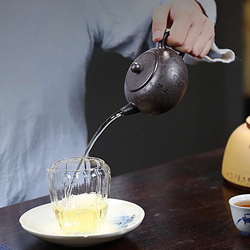 280ml Chinese Yixing High-end Purple Clay Teapots Handmade Dragon Pattern Tea Pot Raw Ore Black Mud Beauty Kettle Zisha Tea Set