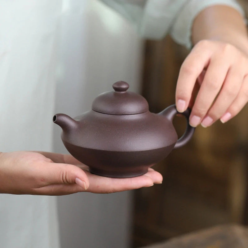 280ml Chinese Yixing Large Capacity Purple Clay Teapots Famous Handmade Tea Pot Raw Ore Purple Mud Kettle High-end Zisha Tea Set