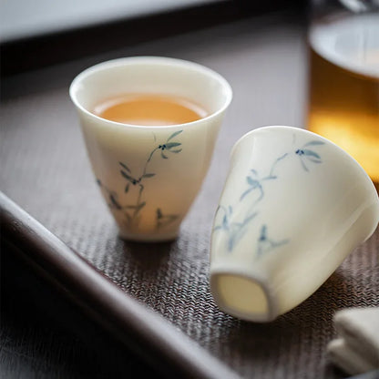 2Pcs/lot Hand Painted Orchid White Chinese Cups Ceramic Beautiful Tea Cup Set Teaware Mugs For Tea Ceremony Teacup