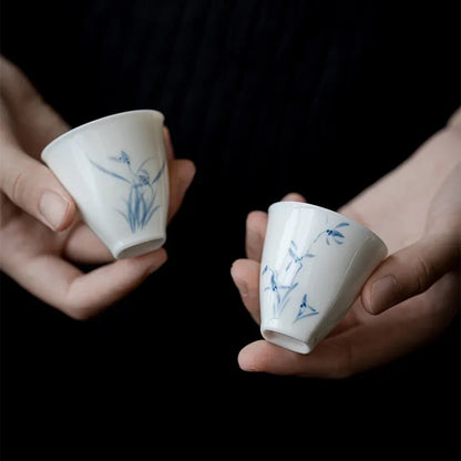 2Pcs/lot Hand Painted Orchid White Chinese Cups Ceramic Beautiful Tea Cup Set Teaware Mugs For Tea Ceremony Teacup