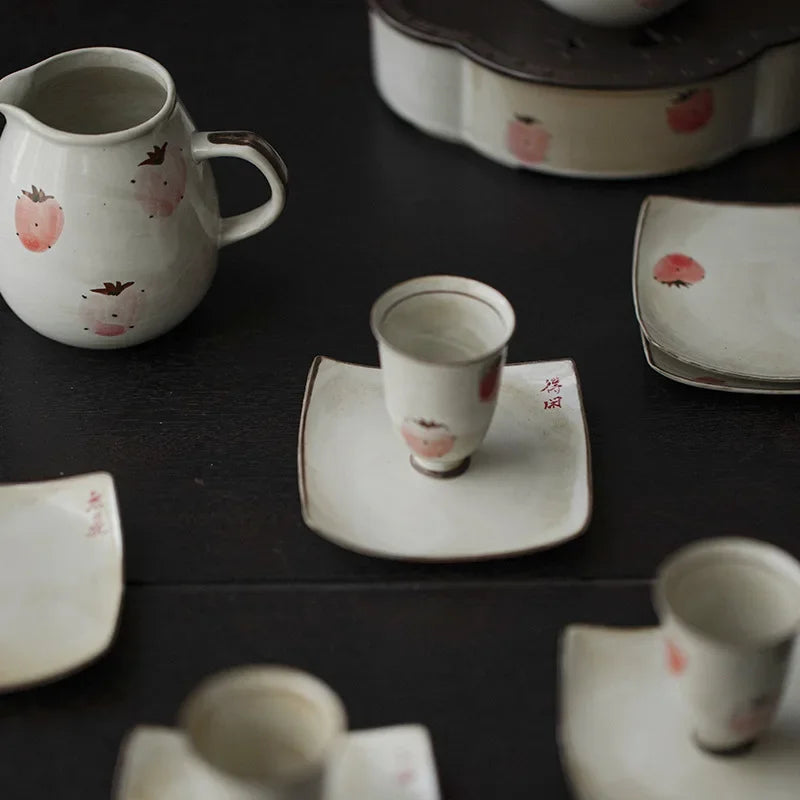 2pc/Set Hand-painted Strawberry Ceramic Tea Cup Japanese Powder Cited Small Master Cup Tall Juxiang Cup Kung Fu Tea Set 30ml