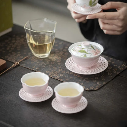 2pc/Set Infant Powder Petal Ceramic Tea Cup Small High Foot Drinking Teacup Master Cup Gentlewoman Kung Fu Tea Set Gifts 40ml