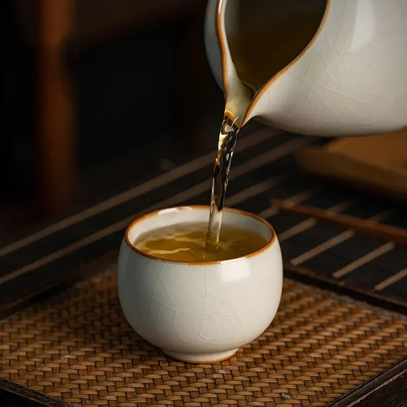 2pc/Set Retro Dehua Cream Ru Kiln Ceramic Master Cup Handmade Tea Cups Can Be Raised Personal Single Cup Kung Fu Tea Set 60ml