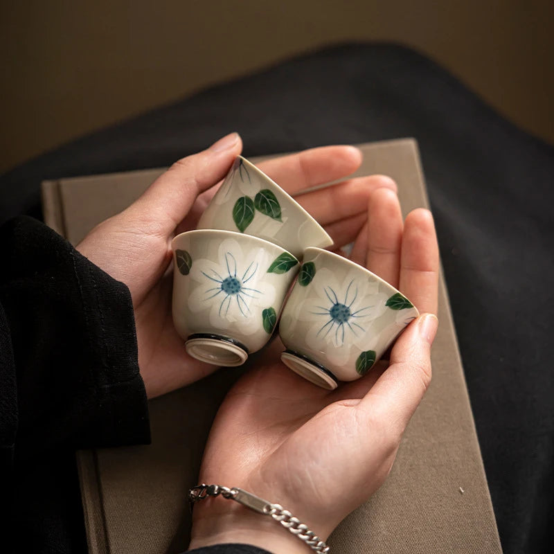 2pc/set Pure Hand Painted Camellia Ceramic Teacup Underglaze Color Master Cup Household Mugs Kung Fu Tea Set Accessories 50ml