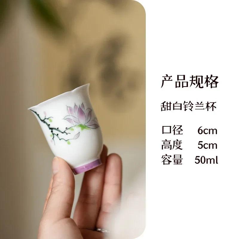 2pc/set Pure Hand Painted Magnolia Ceramic Tea Cup Scholar Female Smell Cup Small Fragrance Master Mug Kung Fu Tea Set Gift 50ml