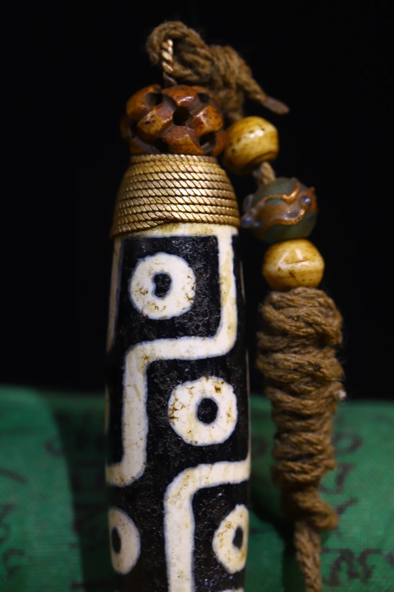 3"Tibetan Temple Collection Old Natural Agate filigree Mosaic Gem Dzi Beads nine eyeballs Amulet pendant Town house Exorcism