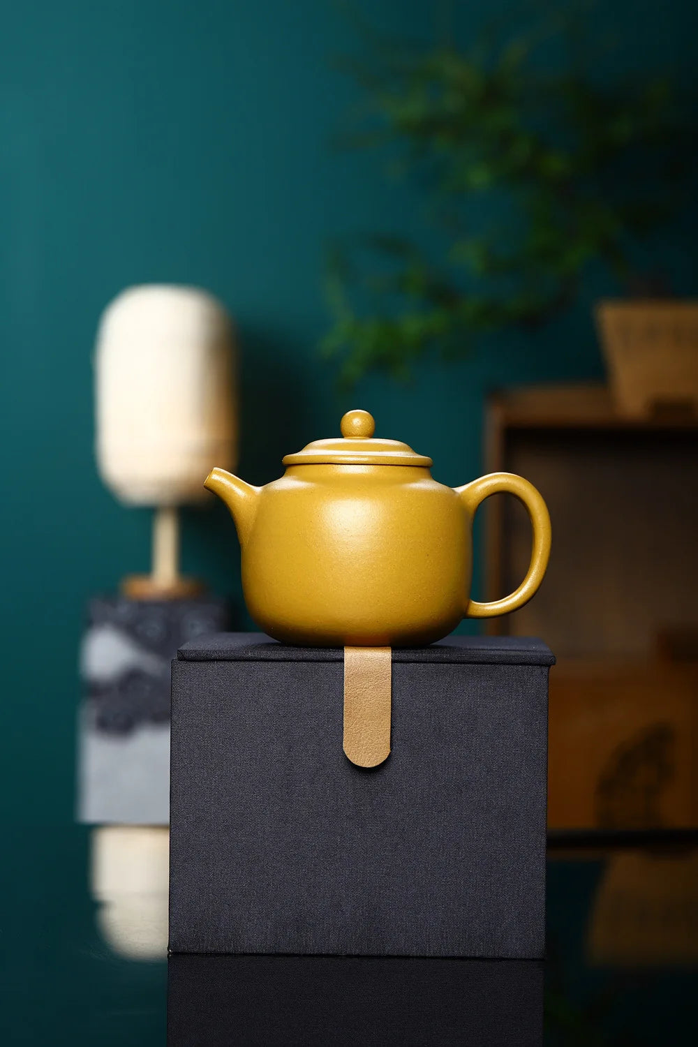 300cc High-end Yixing Purple Clay Teapots Kettle Famous Handmade Small Capacity Xishi Tea Pot Chinese Raw Ore Zisha Tea Set