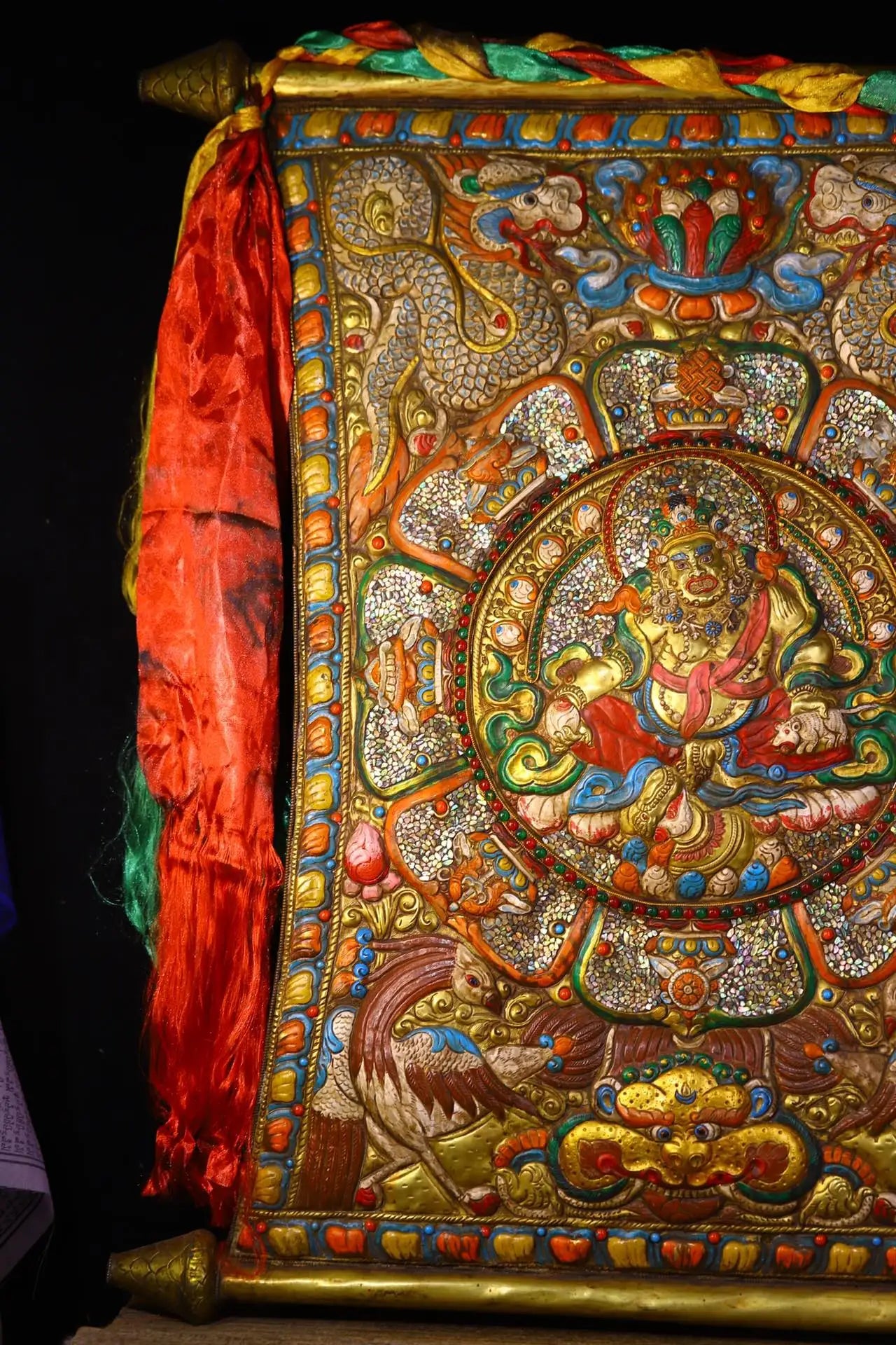 32”Tibetan Temple Collectio Old Bronze Painted Mosaic Gem gZi Beads Shell Yellow Jambhala Buddha Thangka Worship Hall Town house
