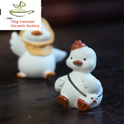 Chinese Yixing Purple Clay Tea Pet Handmade Sculpture Lovely Duck Statue Ornaments Tea Figurine Crafts Zisha Tea Set Decoration