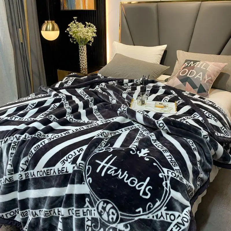 3kg heavy velvet blanket on big sales active print fastness Chinese bed cover English word fashion gift for father thicker black