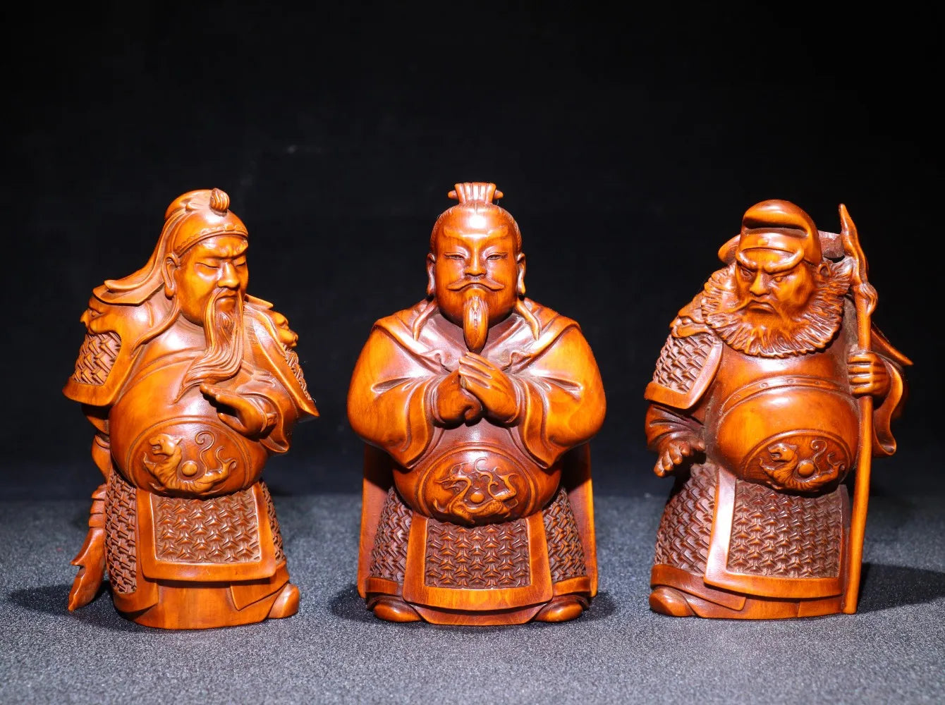 4"Tibetan Temple Collection Old Boxwood Hand-carved Taoyuan Sanjie Statue of Liu Guanzhang Three statues Town House Exorcism