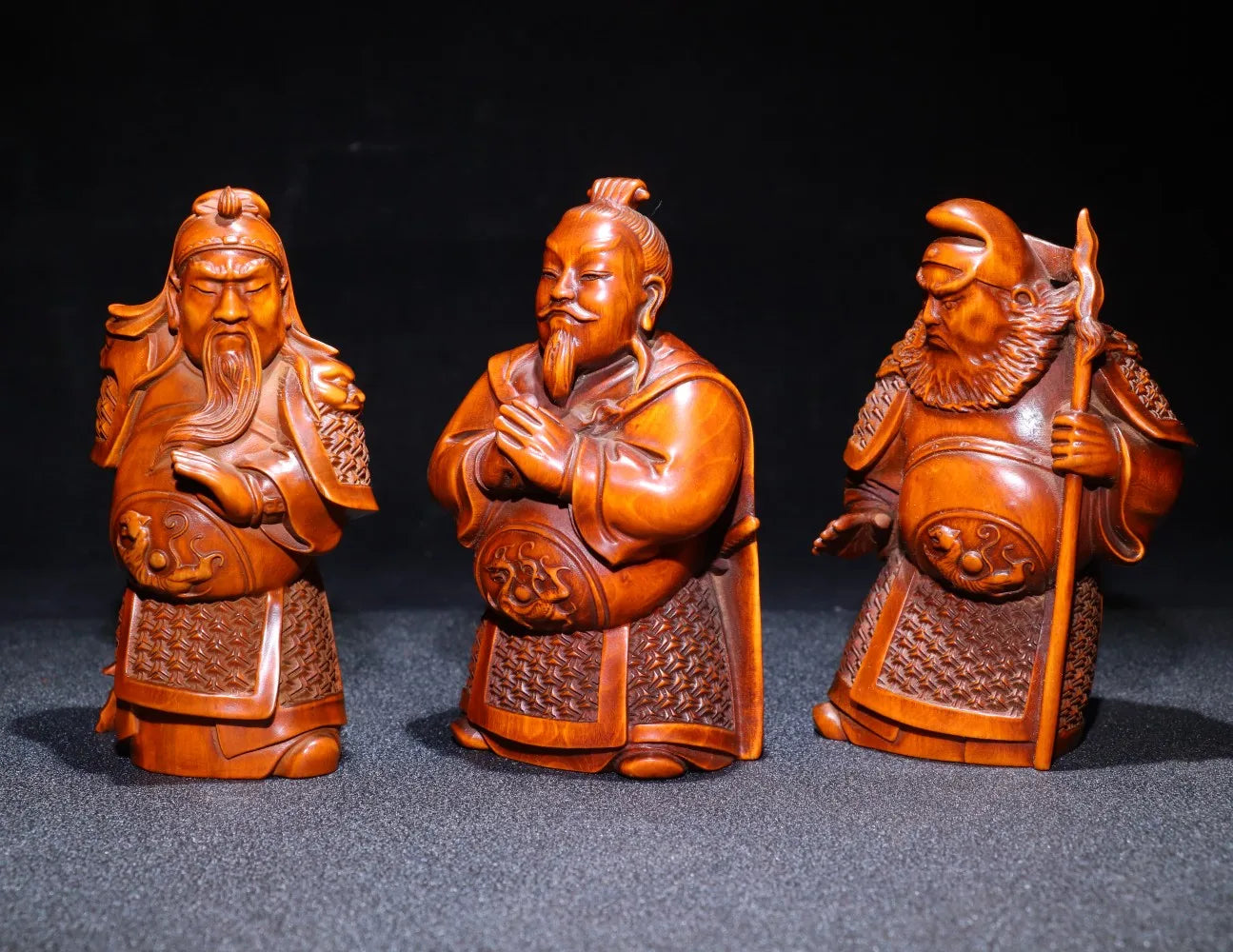 4"Tibetan Temple Collection Old Boxwood Hand-carved Taoyuan Sanjie Statue of Liu Guanzhang Three statues Town House Exorcism
