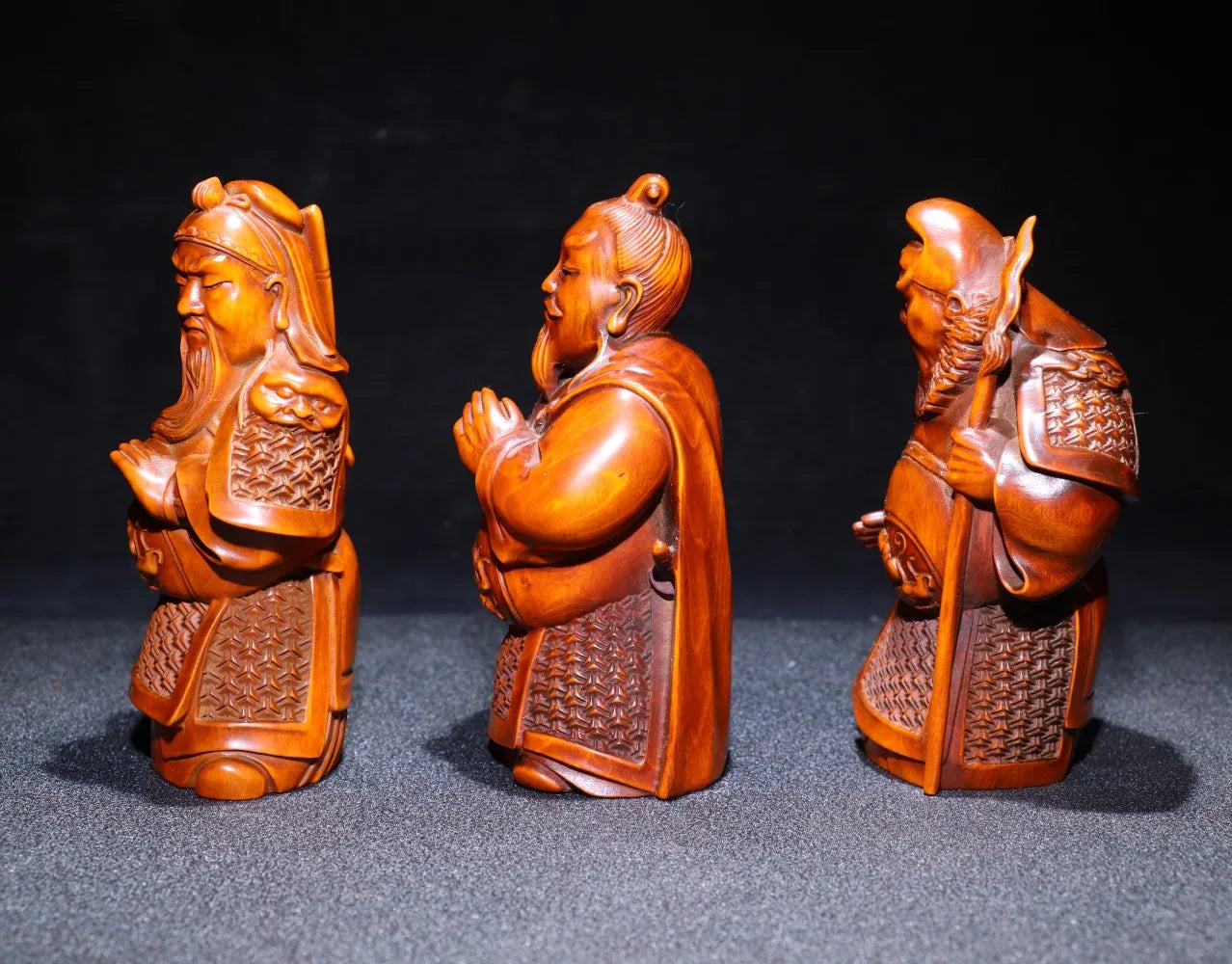 4"Tibetan Temple Collection Old Boxwood Hand-carved Taoyuan Sanjie Statue of Liu Guanzhang Three statues Town House Exorcism