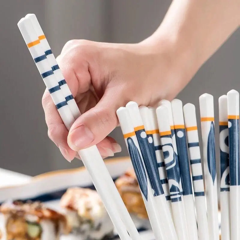 5/1Pairs Blue and White Ceramic Japanese Style Mildew-proof   Chopsticks Bone Porcelain Long Sushi Household Chopsticks