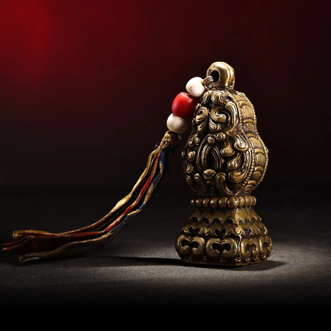 5"Tibetan Temple Collection Old Bronze Animal Pattern Buddha Seal Six Character Proverbs Pendant Amulet Dharma Worship Hall
