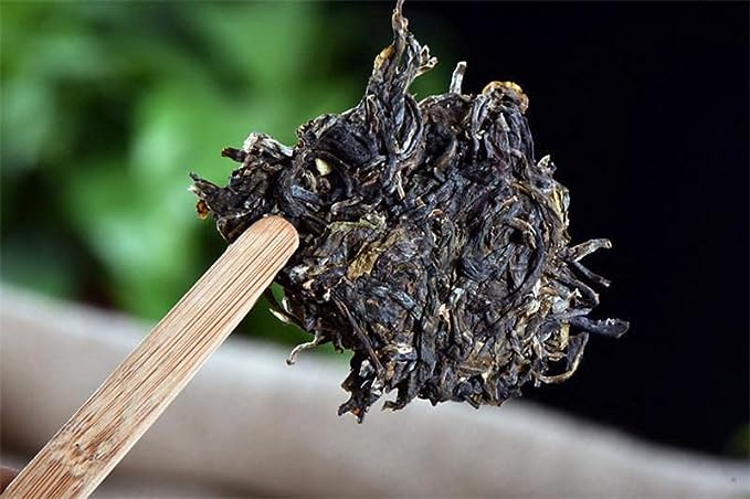 357g Yunnan Puer Tea Raw Puerh Tea Cake Chinese Semi-fermented Tea Health Care