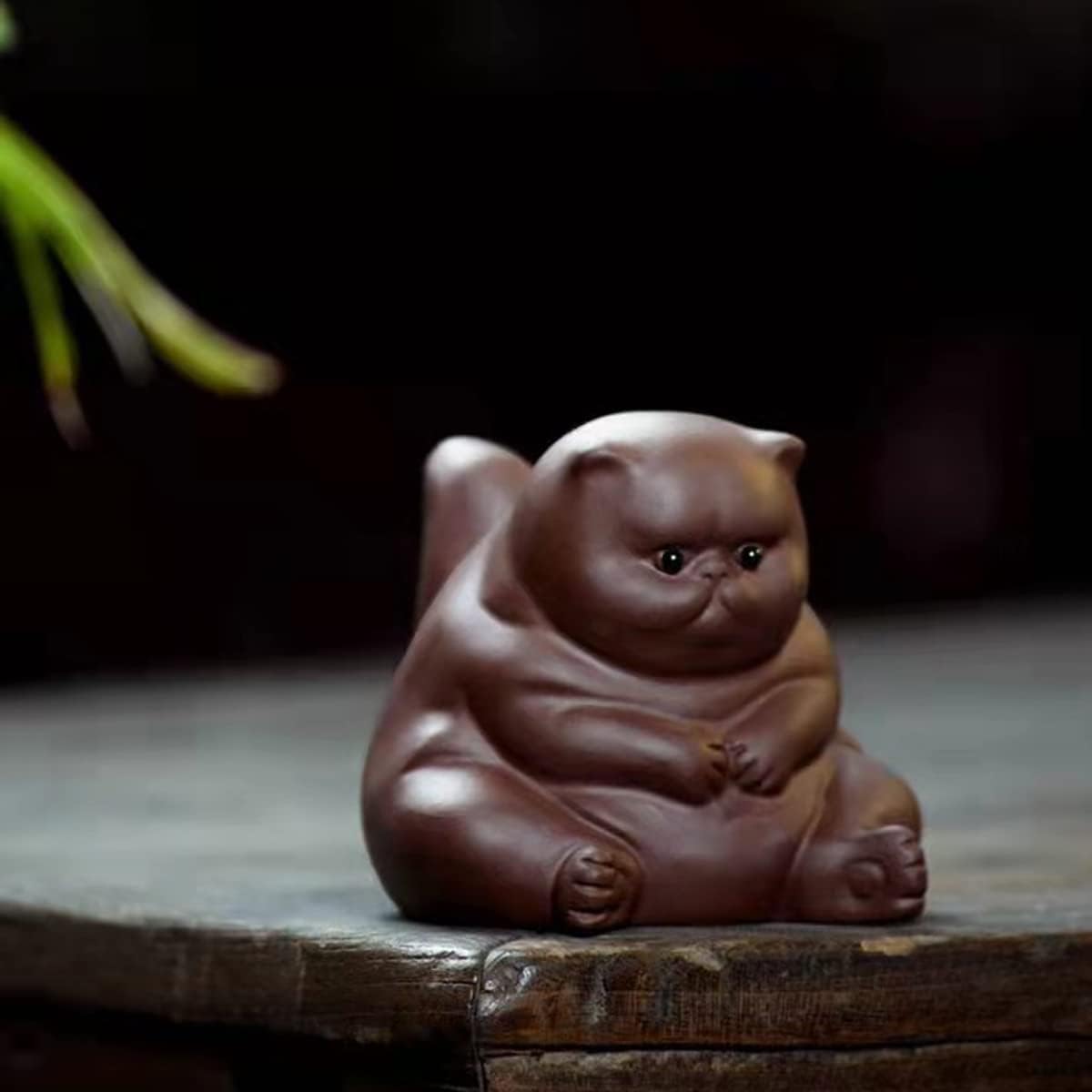 LYART Zisha Tea Pet Angry Unhappy Cat Bat Figurine, Cute Kung Fu Tea Ornament Accessories of Frog Tea Set, Decoration for Tea