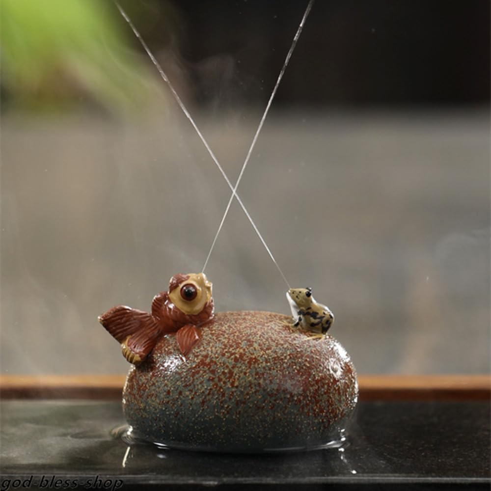 China Yixing Zisha Tea Pet Clay Water Squirting Tea Play Frog Fish Home Ornament
