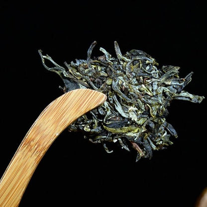 Pu'er Green Tea Yunnan Menghai Spring Pu-Erh Raw Tea Cakes 357g Health Benefits