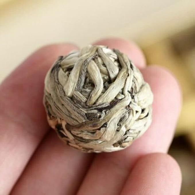 Yunnan High Mountain Old Tree Yue Guang Bai Moon Chinese White Tea (500g)