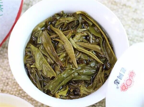 China Haiwan"Lao Tong Zhi"7548 Menghai Pu erh RAW Tea Cake,151 er unCooked BEENG