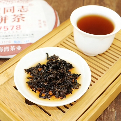 Yunnan Haiwan Tea 2018 China Puer Tea 7578 Old Comrade 181 Ripe Pu Erh Cake,357g