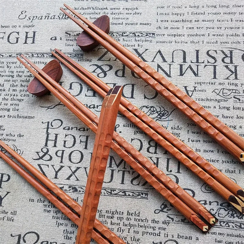 5Pairs/Lot Japanese Wooden Chopsticks Hand-Carved Tortoise Shell Red Sandalwood Chopsticks Crafts Kitchen Tableware Set Gift