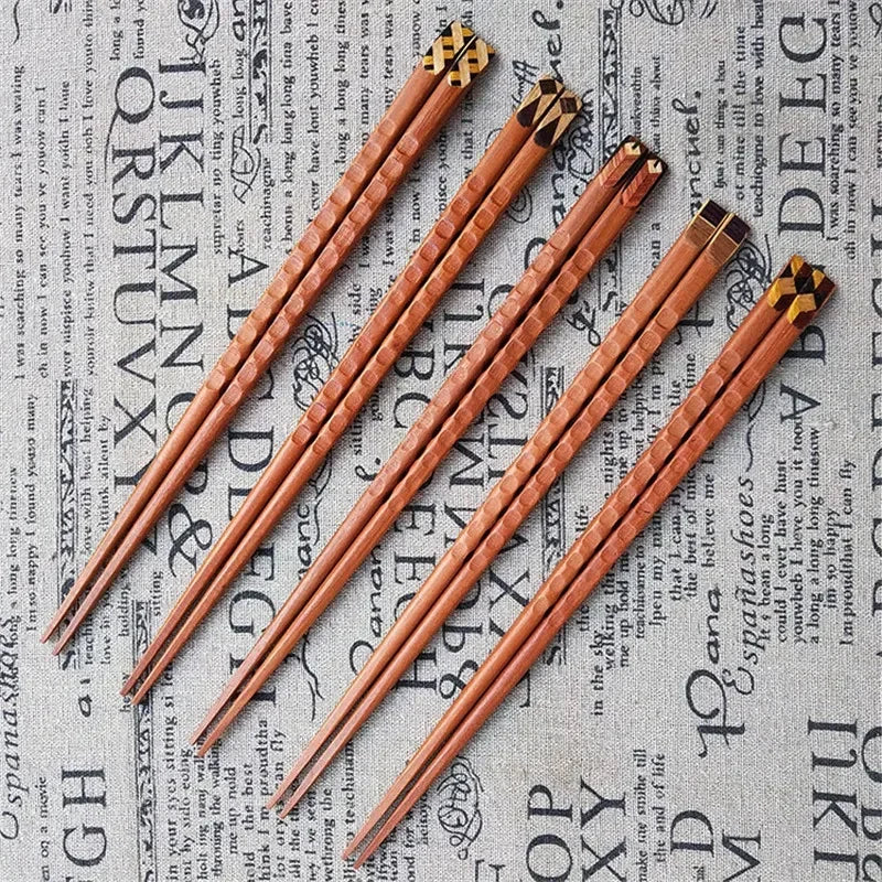 5Pairs/Lot Japanese Wooden Chopsticks Hand-Carved Tortoise Shell Red Sandalwood Chopsticks Crafts Kitchen Tableware Set Gift