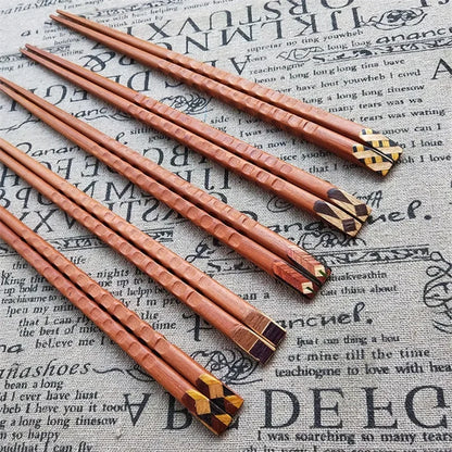 5Pairs/Lot Japanese Wooden Chopsticks Hand-Carved Tortoise Shell Red Sandalwood Chopsticks Crafts Kitchen Tableware Set Gift
