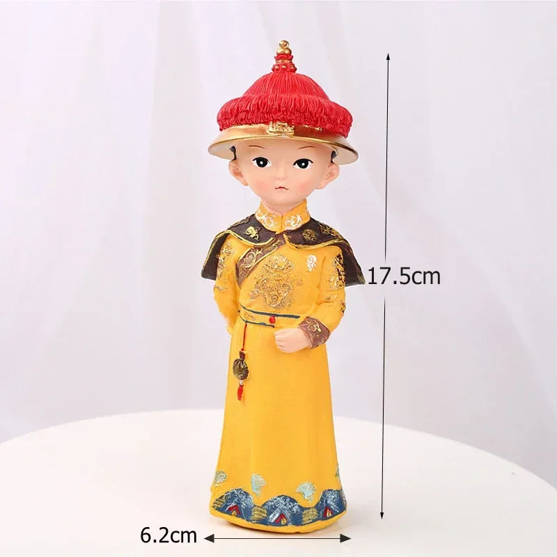 6.5 Inch Chinese Emperor Empress Figurine Resin Queen Ornament Traditional Costume Home Decoration Cake Topper Miniature