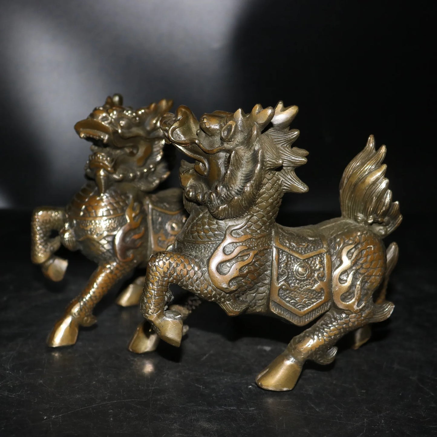 6"Tibetan Temple Collection Old Bronze Unicorn kylin Mythical Animals A pair Amass wealth Ornaments Town House Exorcism